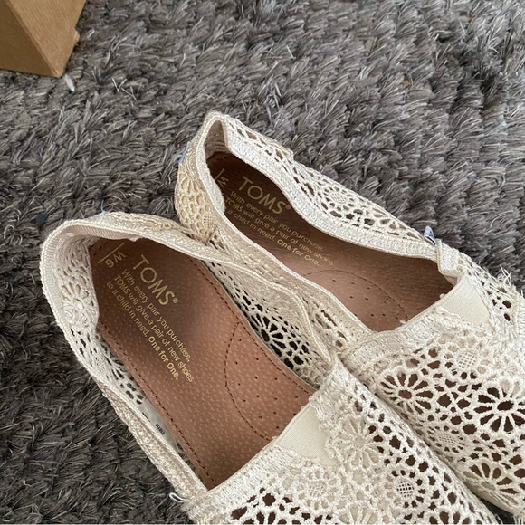 Lace toms - Picture 7 of 7
